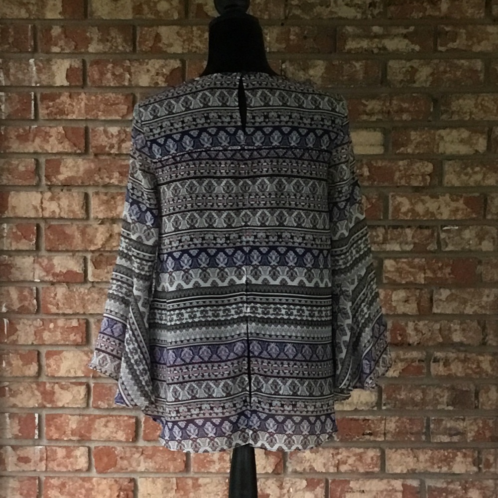 JESSICA Simpson Pullover Top - Picture 5 of 7